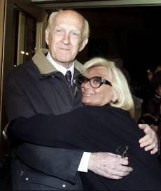 Raimondo Vianello con Sandra Mondaini - (Foto da: La Repubblica.it)