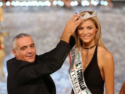 Giorgio Panariello incorona Cristina Chiabotto Miss Italia 2004