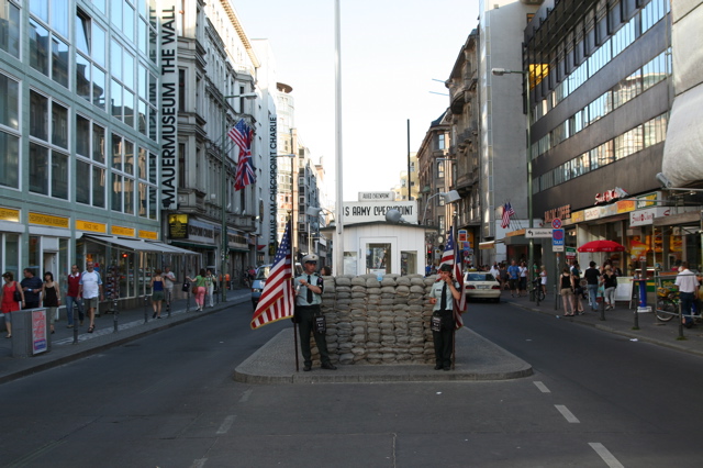 20080727: Checkpoint Charlie (Berlino)