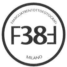 FAMIGLIATRENTOTTOFOTOGRAFI