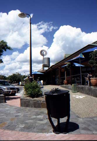 australia_100.jpg