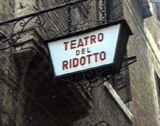 Per Benetton meglio un caff del teatro?